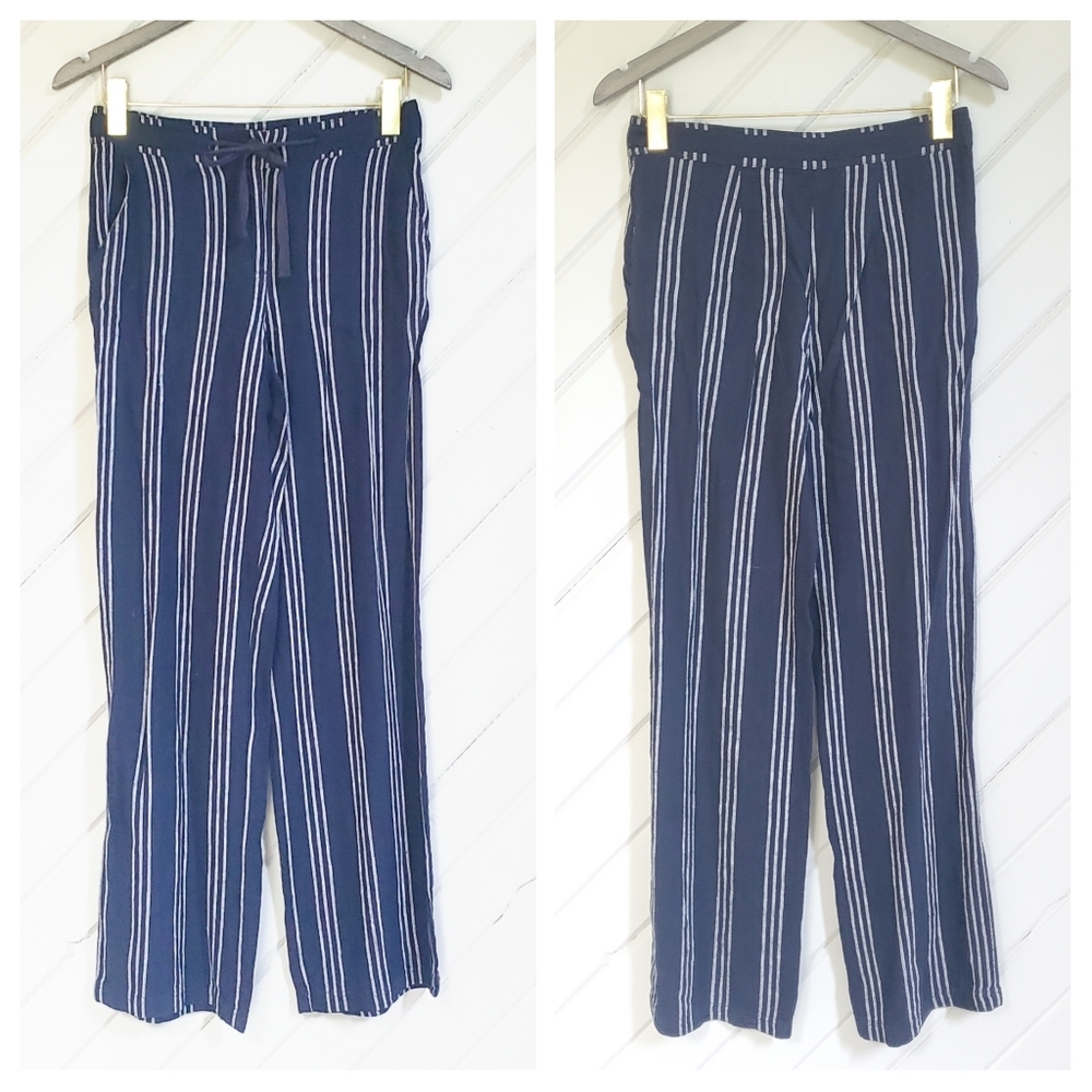 FOREVER21  Linen-Cotton Blend Navy & White Pants